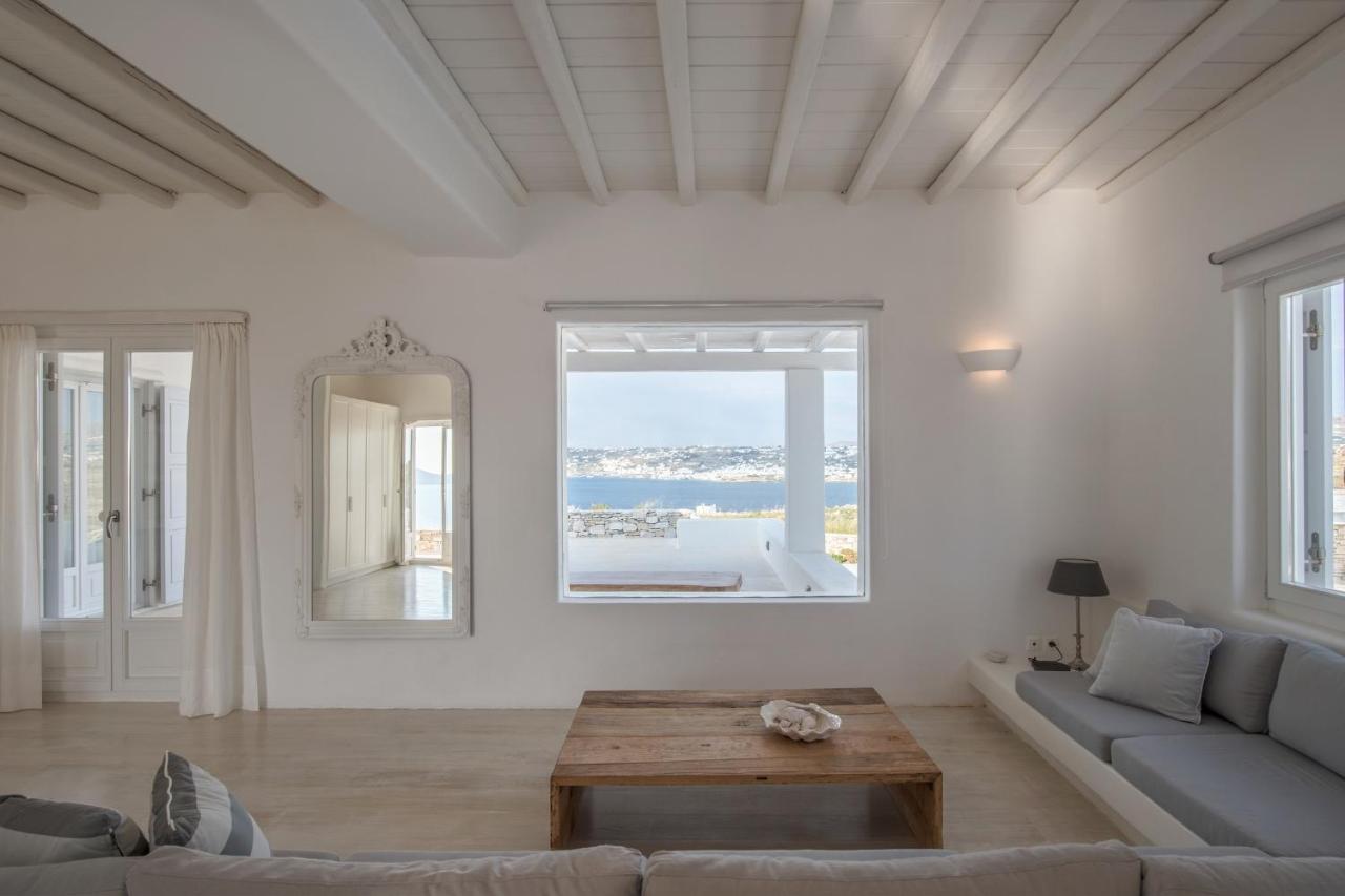 Conza Mykonos Agios Ioannis Diakoftis